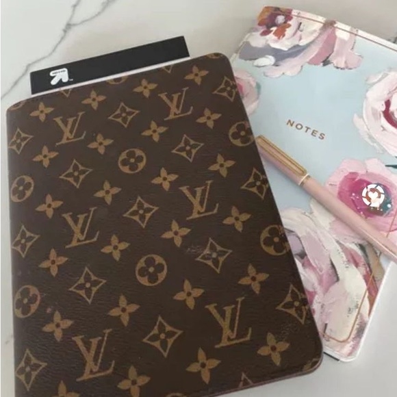 BIG Louis Vuitton Desk Agenda Cover - Picture 5 of 16